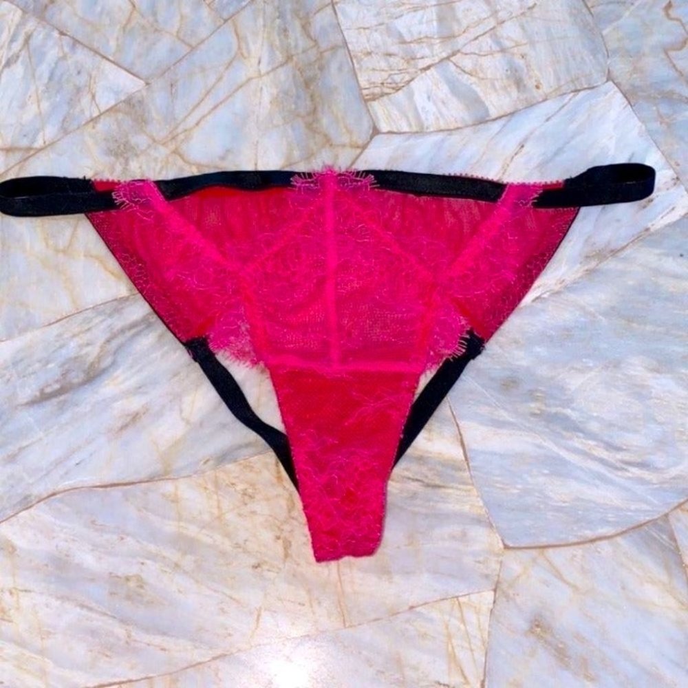 3 piece set VS Bombshell Front-Close 34A & Cut Out Back Panty S & Garter XS/S - Picture 11 of 12